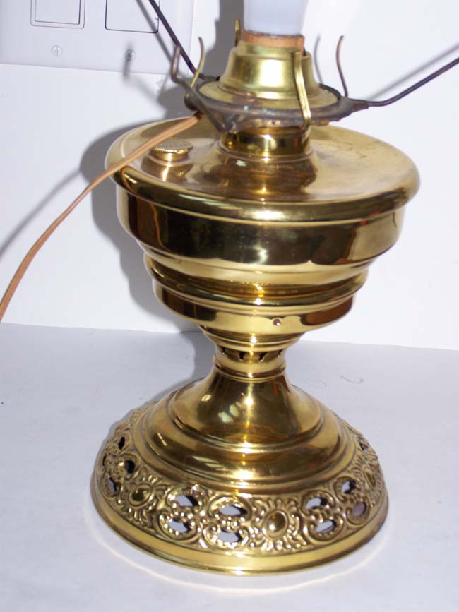 A Bradley & Hubbard kerosene Table Lamp circa 1880 now converted to electricity — image 4